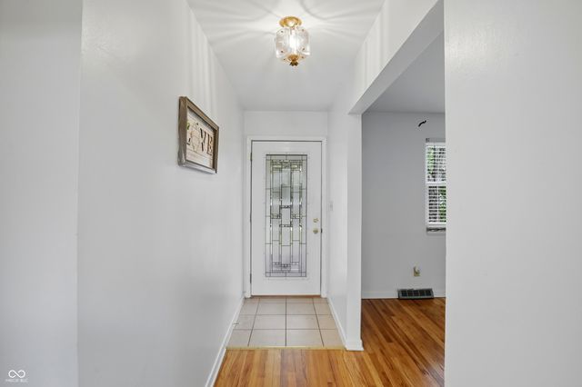 4950 Walker Street, Greenwood, IN 46143