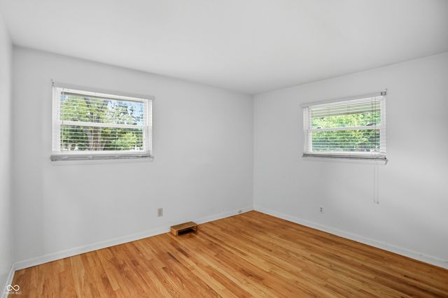 4950 Walker Street, Greenwood, IN 46143