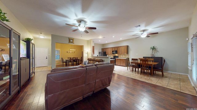 158 Glen Eagles, Cibolo, TX 78108