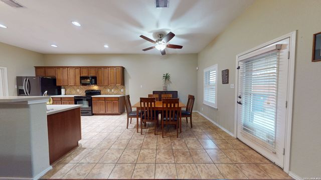 158 Glen Eagles, Cibolo, TX 78108