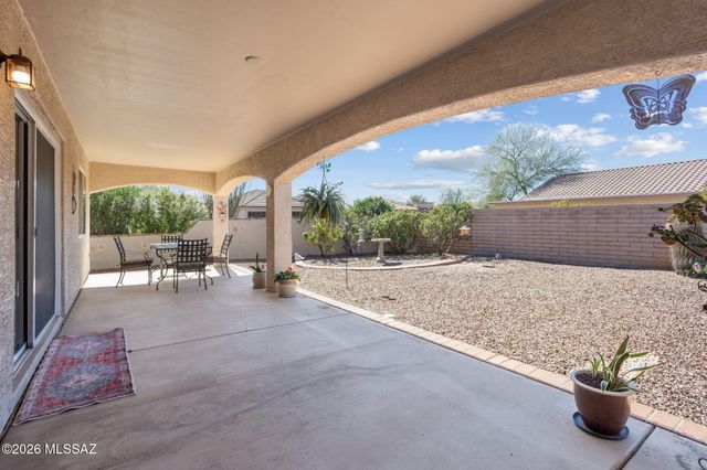 1547 N Buttes Drive, Green Valley, AZ 85614