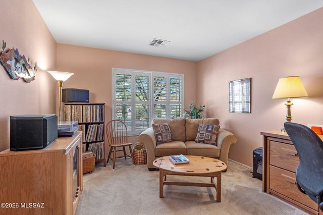 1547 N Buttes Drive, Green Valley, AZ 85614