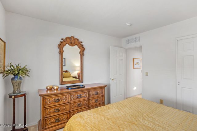 1547 N Buttes Drive, Green Valley, AZ 85614