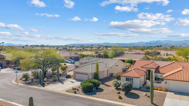 1547 N Buttes Drive, Green Valley, AZ 85614