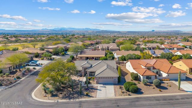 1547 N Buttes Drive, Green Valley, AZ 85614