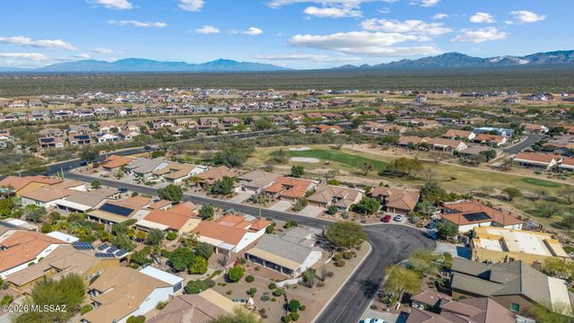 1547 N Buttes Drive, Green Valley, AZ 85614
