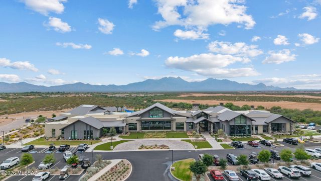 1547 N Buttes Drive, Green Valley, AZ 85614