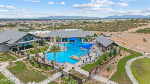 1547 N Buttes Drive, Green Valley, AZ 85614