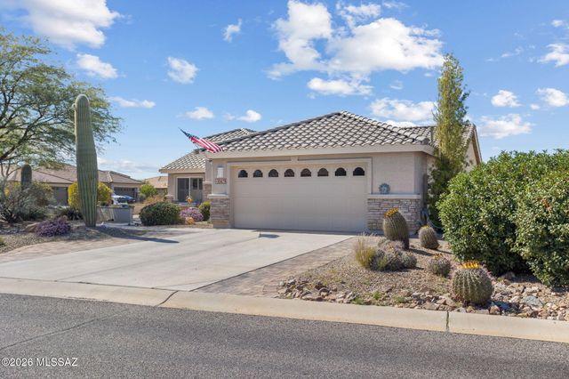 1547 N Buttes Drive, Green Valley, AZ 85614