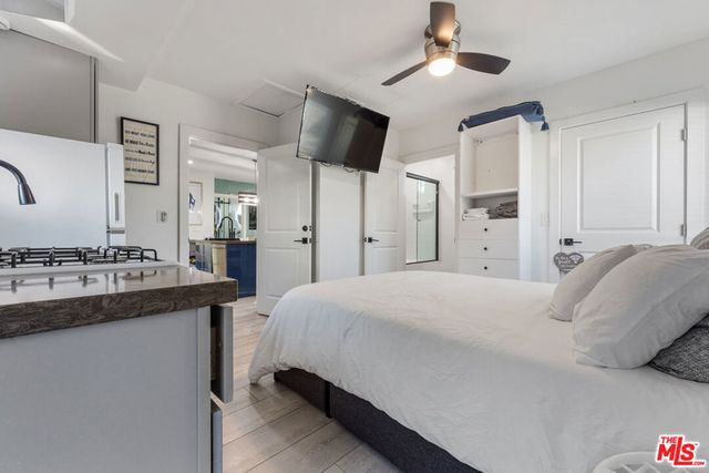 2016 10th Avenue, Los Angeles, CA 90018