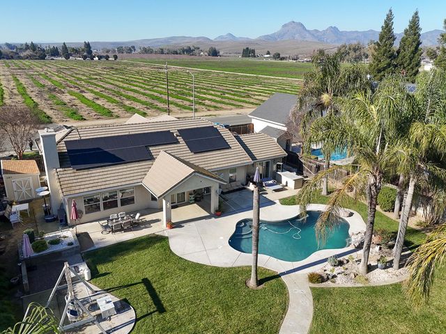 2185 Perry St, Sutter, CA 95982