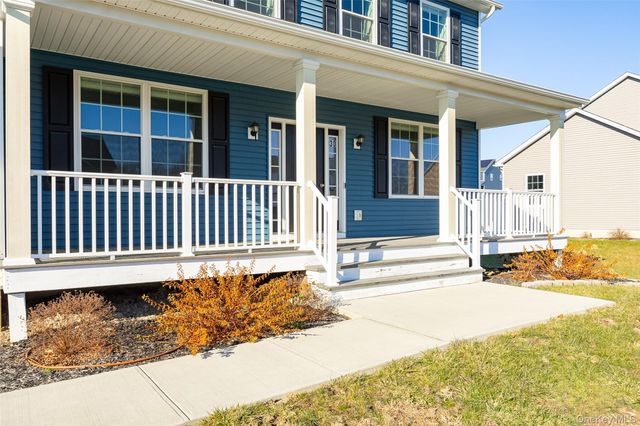 30 Kensington Lane, Poughkeepsie, NY 12603