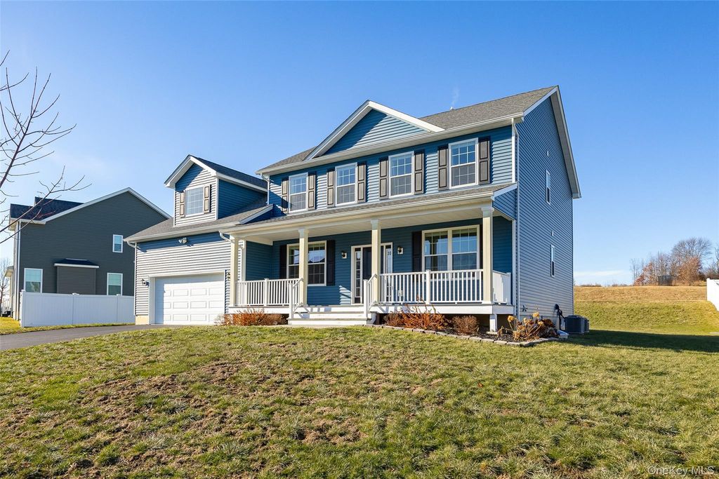 30 Kensington Lane, Poughkeepsie, NY 12603