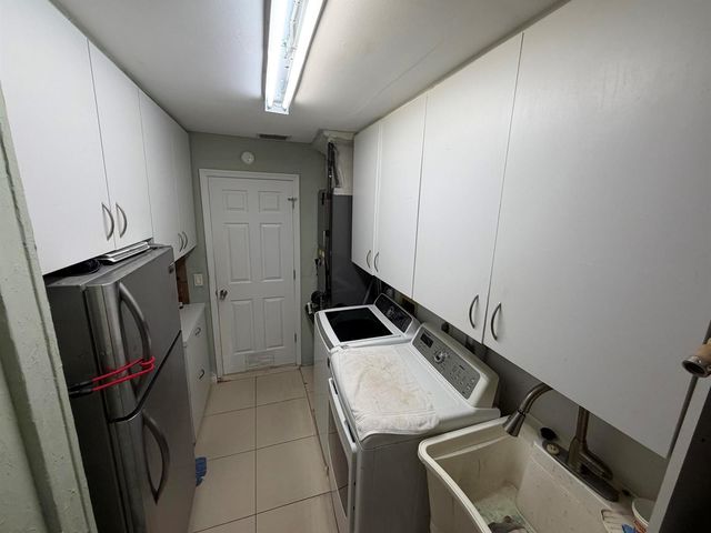 2185 SW Wayne Street, Port St. Lucie, FL 34984