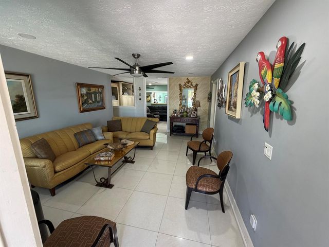 2185 SW Wayne Street, Port St. Lucie, FL 34984