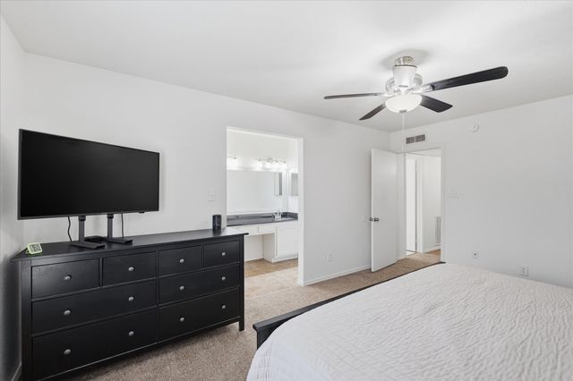 4249 Fryer Street, The Colony, TX 75056