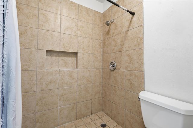 4249 Fryer Street, The Colony, TX 75056