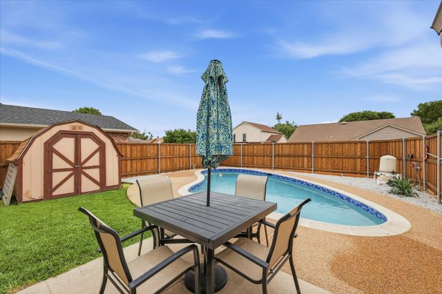 4249 Fryer Street, The Colony, TX 75056