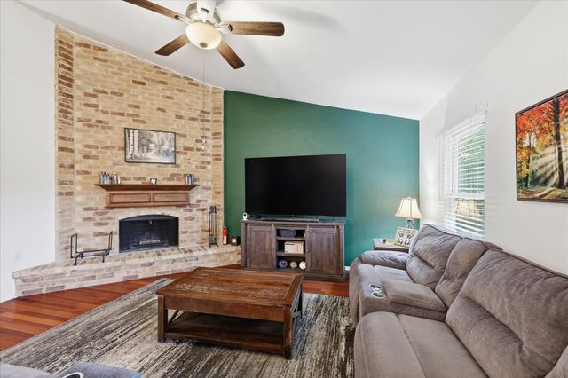 4249 Fryer Street, The Colony, TX 75056