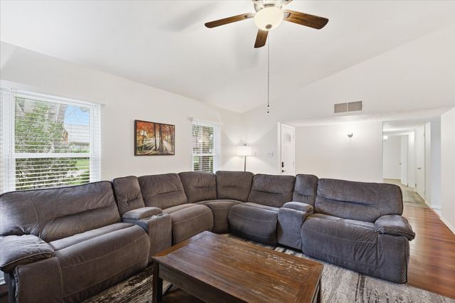 4249 Fryer Street, The Colony, TX 75056