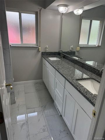 33555 Groth Drive, Sterling Heights, MI 48312