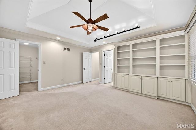 1 Delvin Court, Town And Country, MO 63141