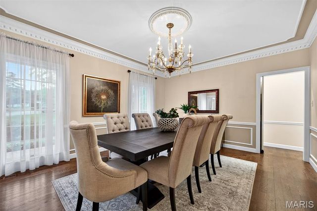 1 Delvin Court, Town And Country, MO 63141