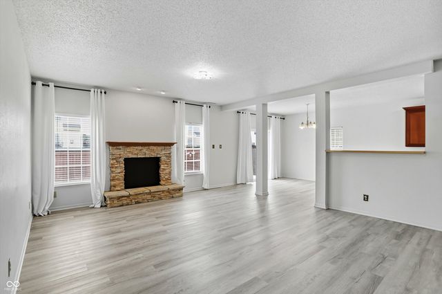 2954 Holiday Way, Greenwood, IN 46143