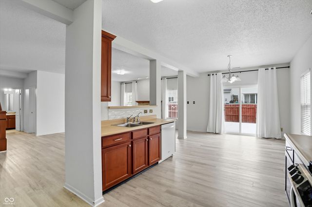 2954 Holiday Way, Greenwood, IN 46143