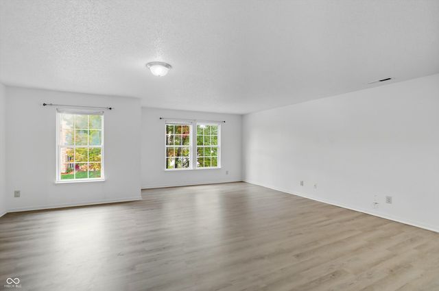 2954 Holiday Way, Greenwood, IN 46143