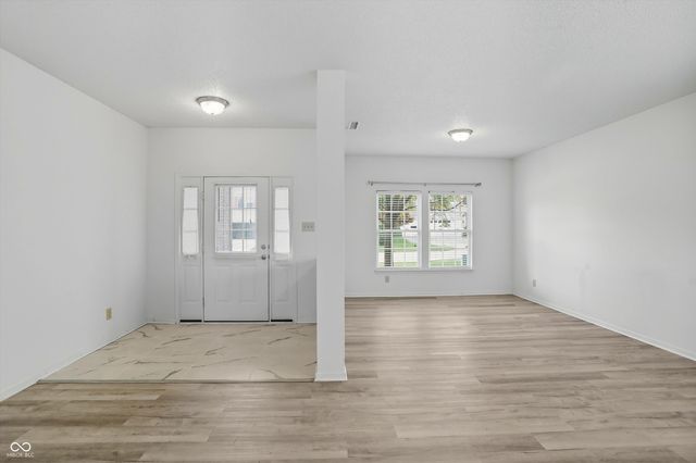 2954 Holiday Way, Greenwood, IN 46143