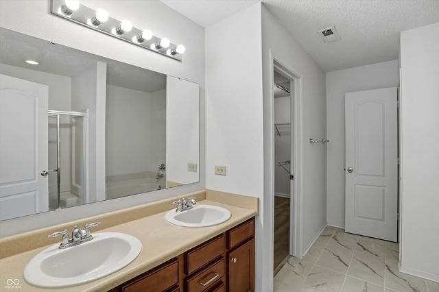 2954 Holiday Way, Greenwood, IN 46143