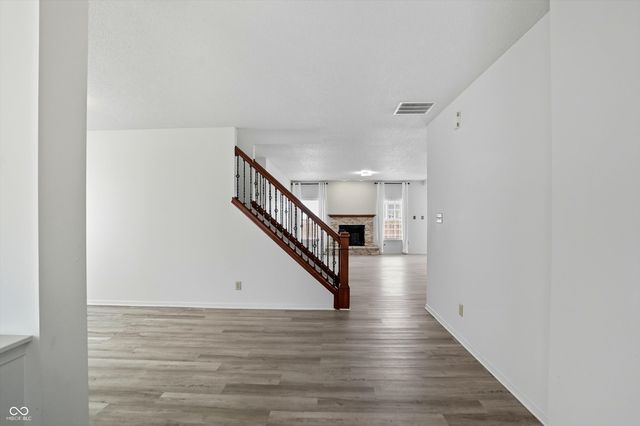 2954 Holiday Way, Greenwood, IN 46143