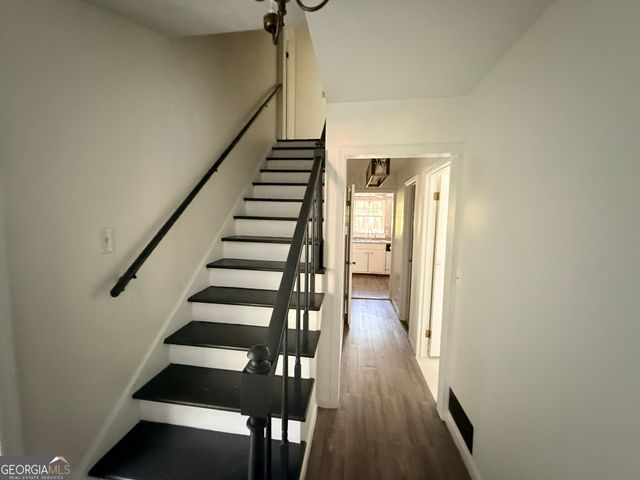 1270 Pine Knoll Lane NE, Conyers, GA 30013