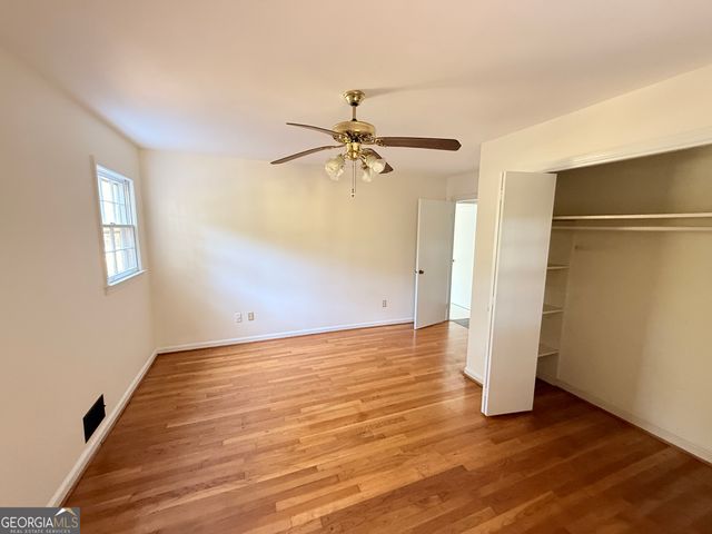 1270 Pine Knoll Lane NE, Conyers, GA 30013