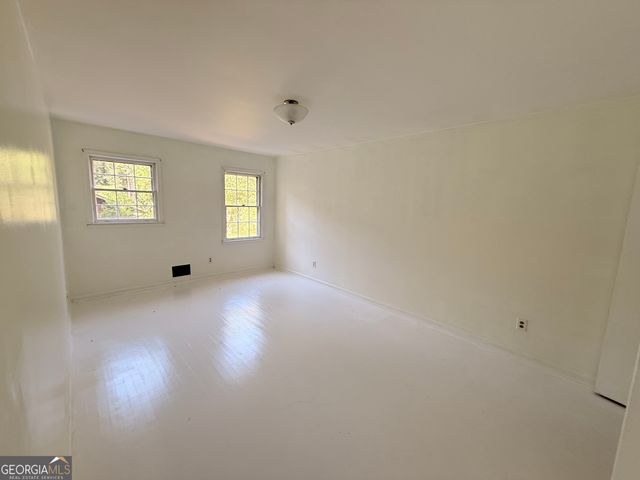 1270 Pine Knoll Lane NE, Conyers, GA 30013