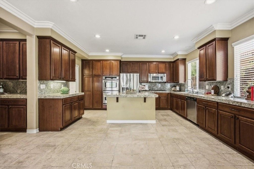 Image 31 of property listing at 32809 Stonefield, Temecula, CA 92592