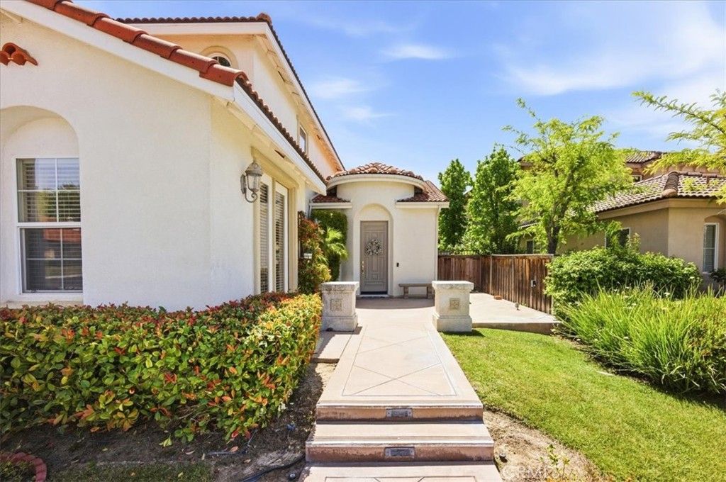 Image 4 of property listing at 32809 Stonefield, Temecula, CA 92592