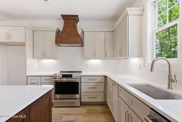 151 Otter Drive, West End, NC 27376