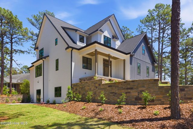 151 Otter Drive, West End, NC 27376