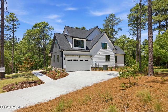 151 Otter Drive, West End, NC 27376