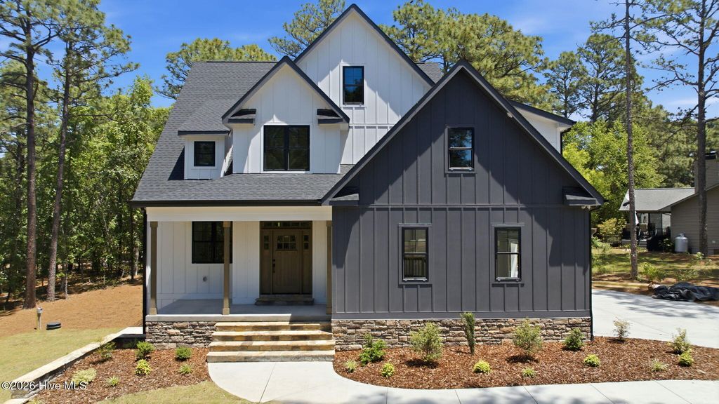 151 Otter Drive, West End, NC 27376