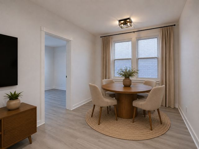 2932 N Lakewood Avenue 1, Chicago, IL 60657