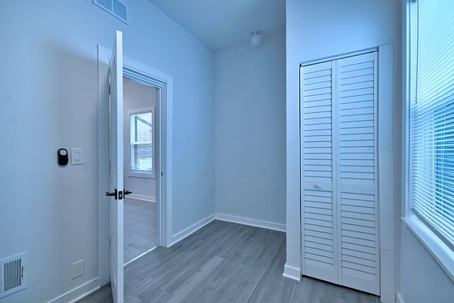 2932 N Lakewood Avenue 1, Chicago, IL 60657