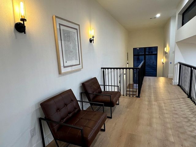 4708 Laurel St, Bellaire, TX 77401