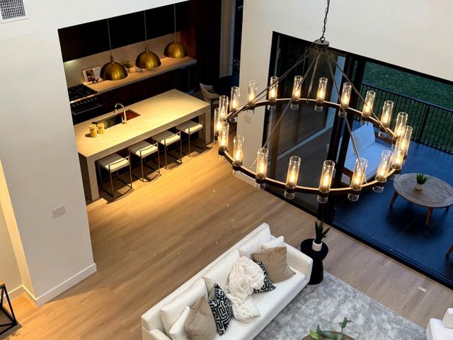 4708 Laurel St, Bellaire, TX 77401