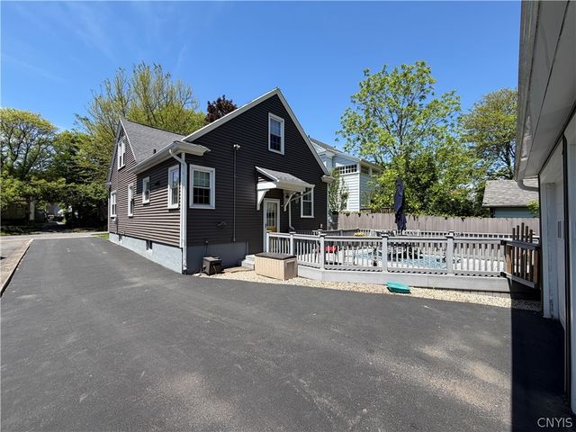 1059 Westmoreland Avenue, Syracuse, NY 13210