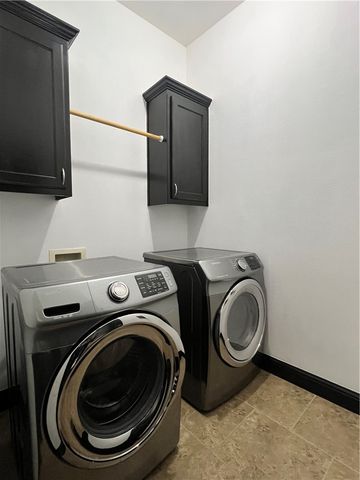 2201 SW Montana Avenue, Bentonville, AR 72713