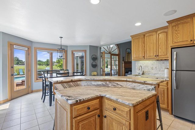 124 SHELLEY LANE, De Pere, WI 54115