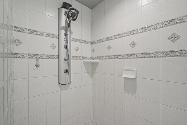 124 SHELLEY LANE, De Pere, WI 54115